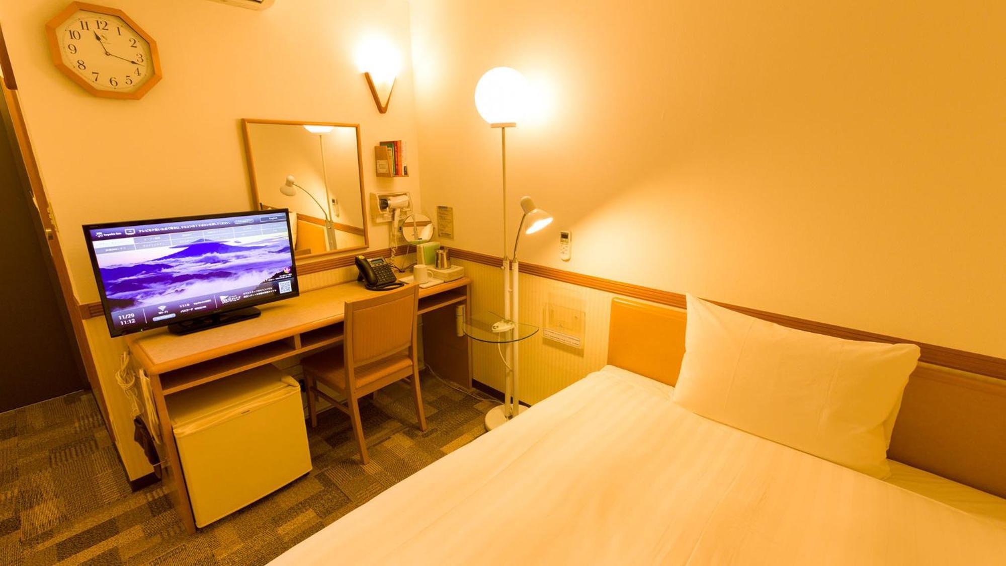 Toyoko Inn Okinawa Naha Asahibashi Ekimae Zimmer foto