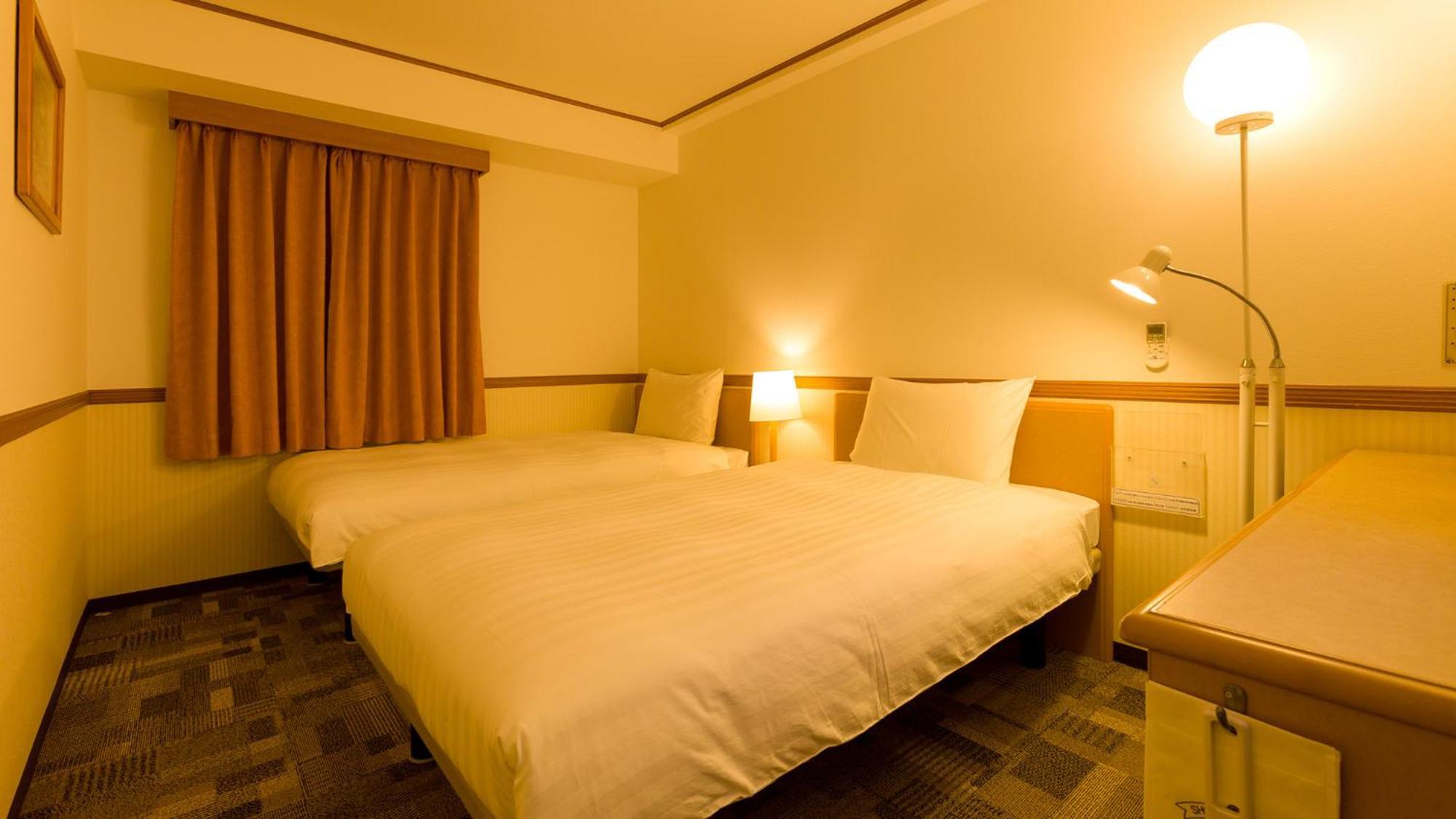 Toyoko Inn Okinawa Naha Asahibashi Ekimae Zimmer foto